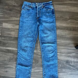 Straight leg Jeans